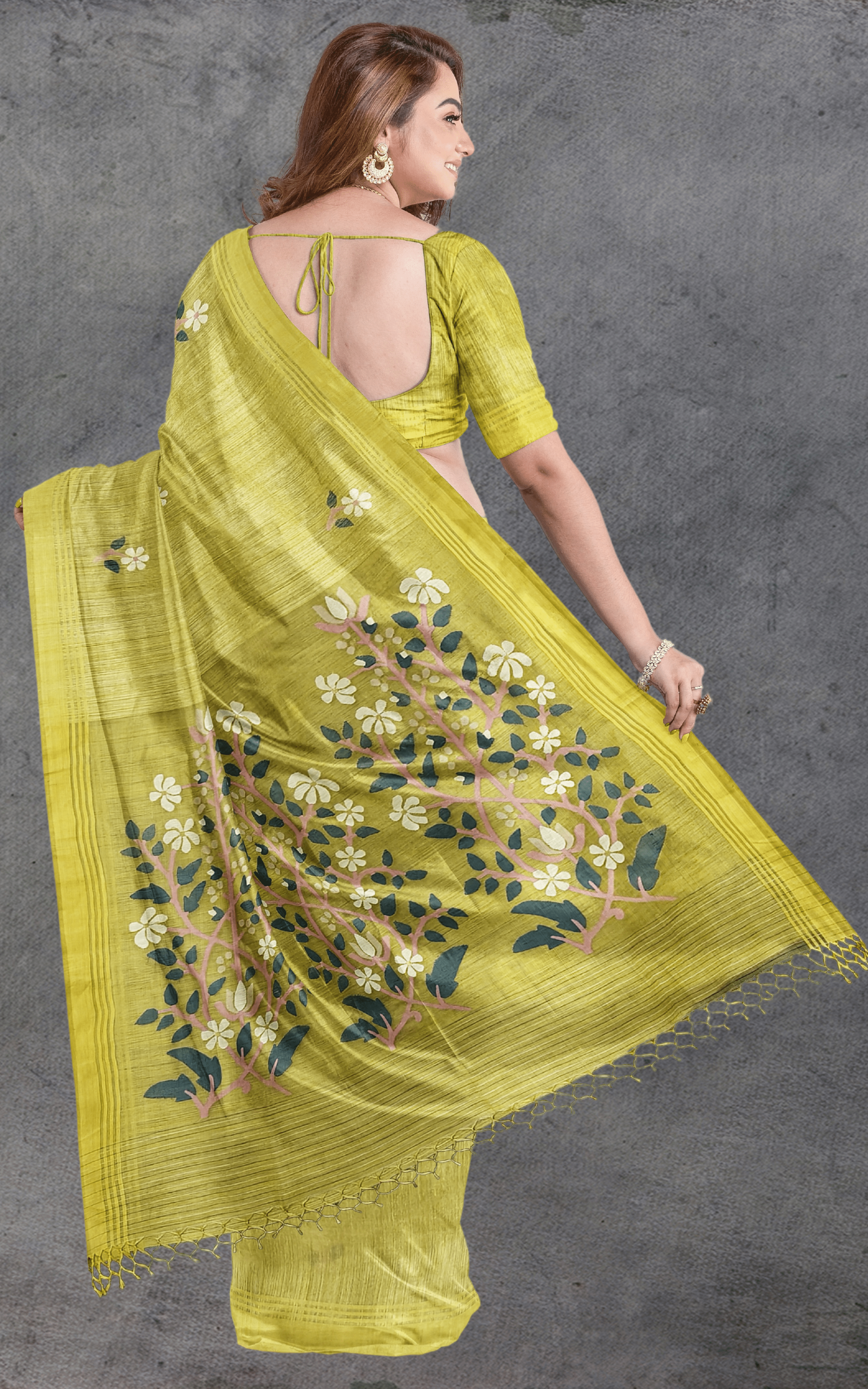 Divasutra Muted Lime Green Matka Silk Jamdani Saree