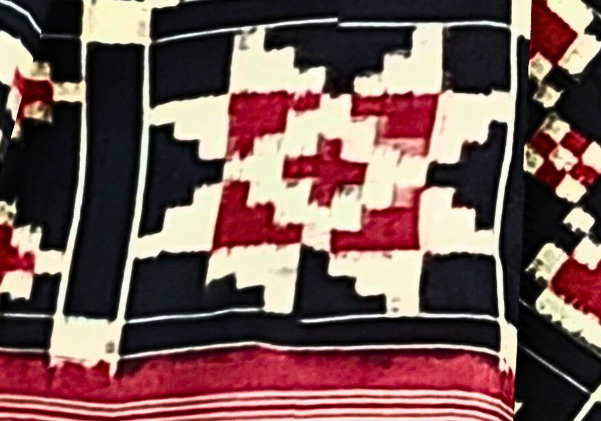 Telia Rumal Close-up